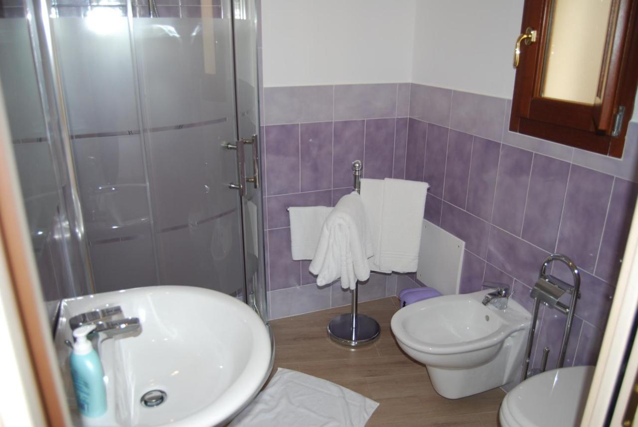 קאסטלסארדו B&B Colti Di Rosa חדר תמונה